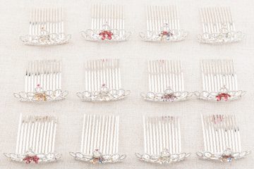 21 Decorative hair combs for weddings and celebrations